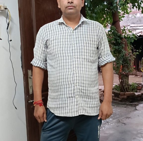 मौत से जिंदगी की जंग हार गया चार बहनों का इकलौता भाई,पत्नी पर लगे पति की हत्या करने के आरोप।