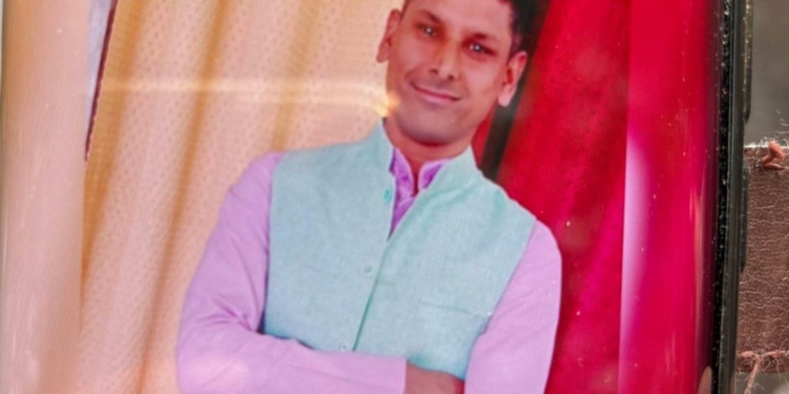 पुलिस थाने में तैनात एसपीओ की ड्यूटी के दौरान अचानक हुई मौत(वीडियो)