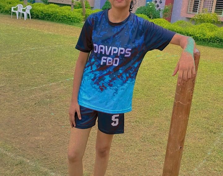 फरीदाबाद में 10वीं कक्षा की छात्रा ने फांसी लगाकर की आत्महत्या,प्रिंसिपल और गणित के टीचर को बताया आत्महत्या का जिम्मेदार