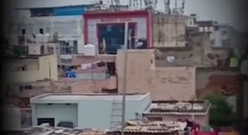 हरियाणा सरकार नेहरू कॉलोनी के कई मकानों को गिराने की तैयारी में है ,10 जुलाई तक का समय घर खाली करने के लिए दिया गया –