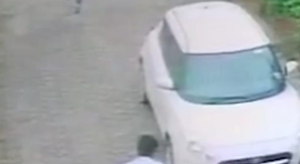 गुरु पूर्णिमा पर दो छात्रों ने प्रिंसिपल को उतारा मौत के घाट