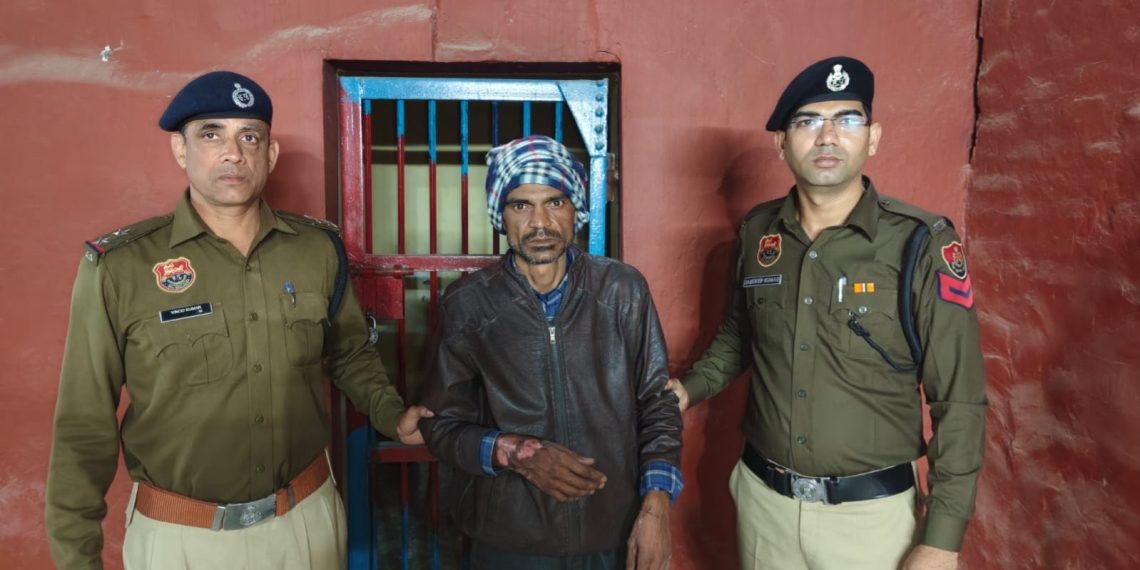 सोहना के इस गाँव में पति ने पत्नी पर पैट्रोल छिड़क कर किया आग के हवाले-