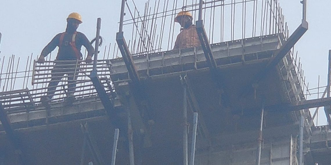 सोहना में ग्रैप के नियमों की उड़ रही धज्जियां-